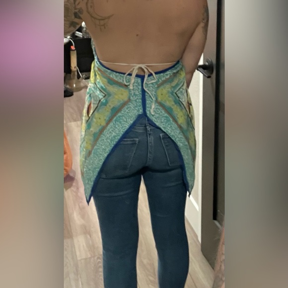 Moda International Limited Edition Floral Halter Top - Picture 5 of 8